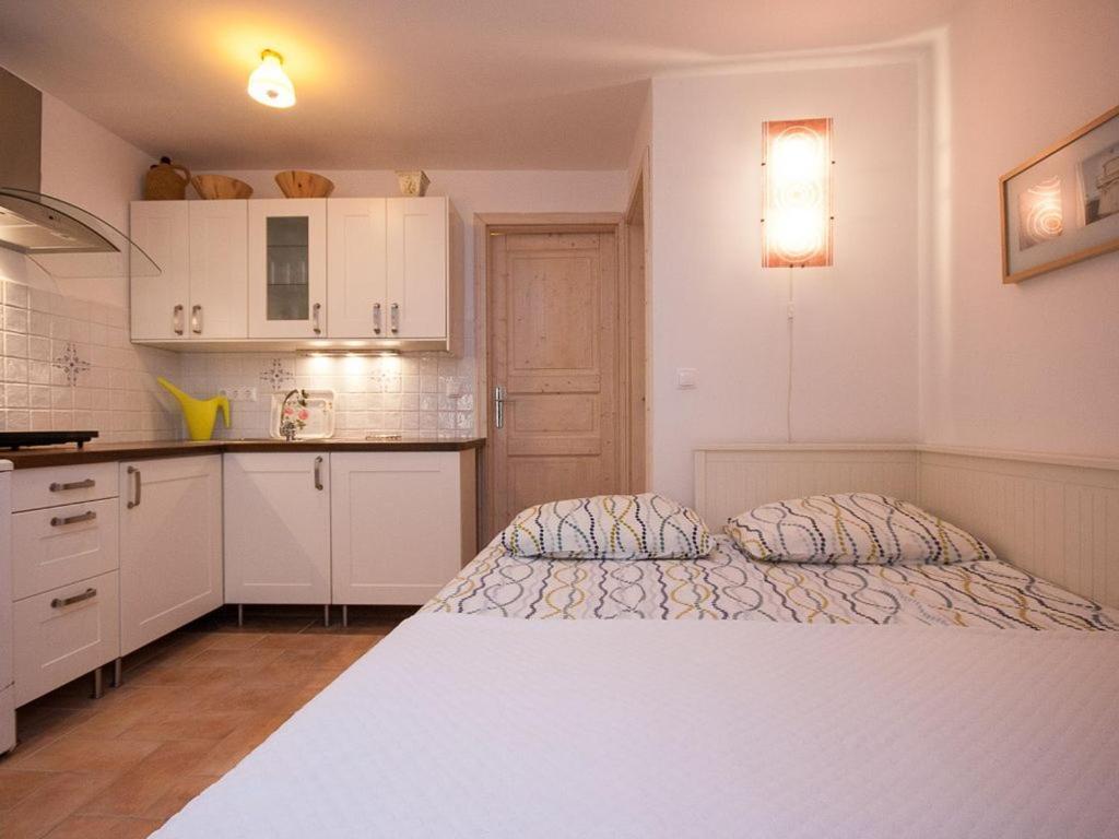 Apartments Mediteranea Baska  Exterior photo