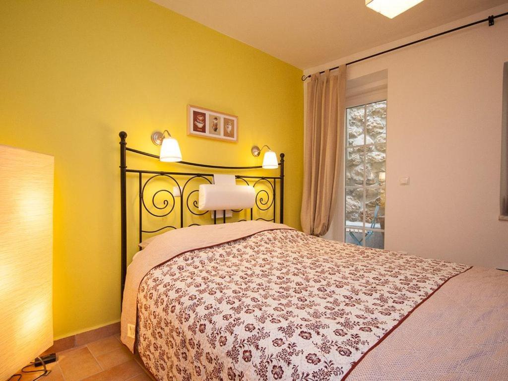 Apartments Mediteranea Baska  Exterior photo